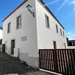 Casa De Sampaio, *