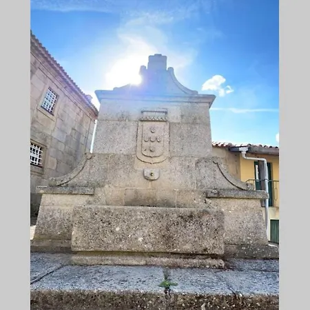 Casa De Sampaio - * Castelo Mendo